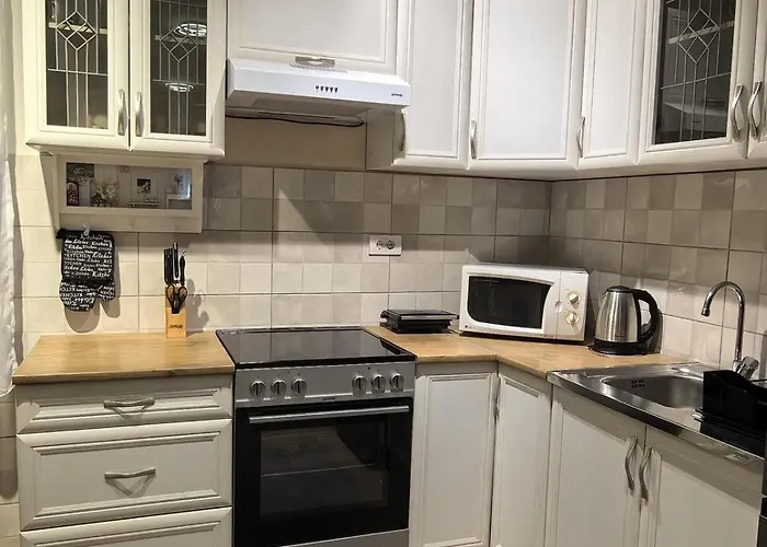 Sunny Hill - Parking - Fenced Garden - Luxury Loft